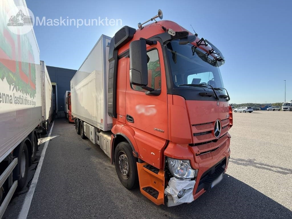 Mercedes-Benz Actros 2551 - Рефрижератор вантажівка: фото 3 Mercedes-Benz Actros 2551 - Рефрижератор вантажівка: фото 3