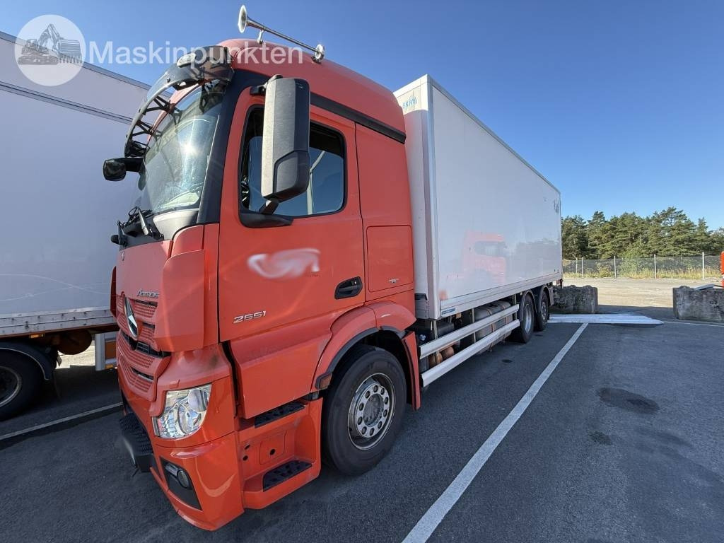 Mercedes-Benz Actros 2551 - Рефрижератор вантажівка: фото 1 Mercedes-Benz Actros 2551 - Рефрижератор вантажівка: фото 1