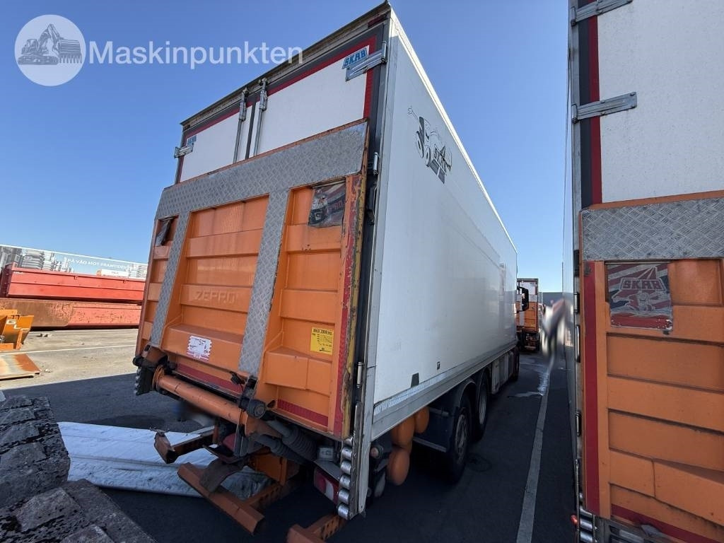 Mercedes-Benz Actros 2551 - Рефрижератор вантажівка: фото 4 Mercedes-Benz Actros 2551 - Рефрижератор вантажівка: фото 4