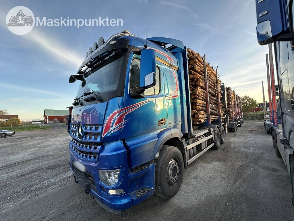 Mercedes-Benz Arocs 2858 timmerbil med kran - Лісовоз: фото 1 Mercedes-Benz Arocs 2858 timmerbil med kran - Лісовоз: фото 1