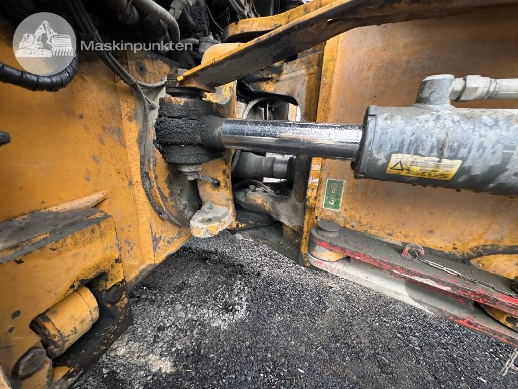 Шарнірний самоскид Moxy MT 25: фото 12