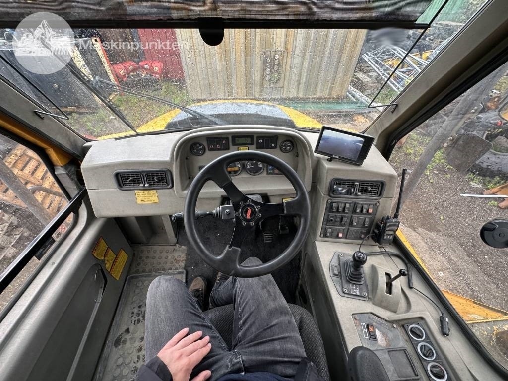 Шарнірний самоскид Moxy MT 25: фото 45