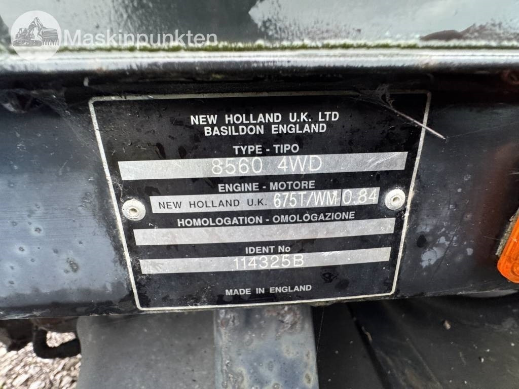 Трактор New Holland 8560: фото 14