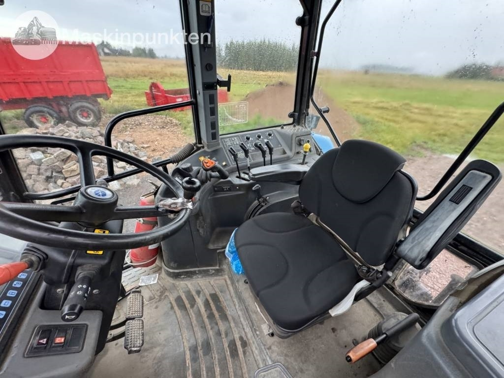 Трактор New Holland 8560: фото 25