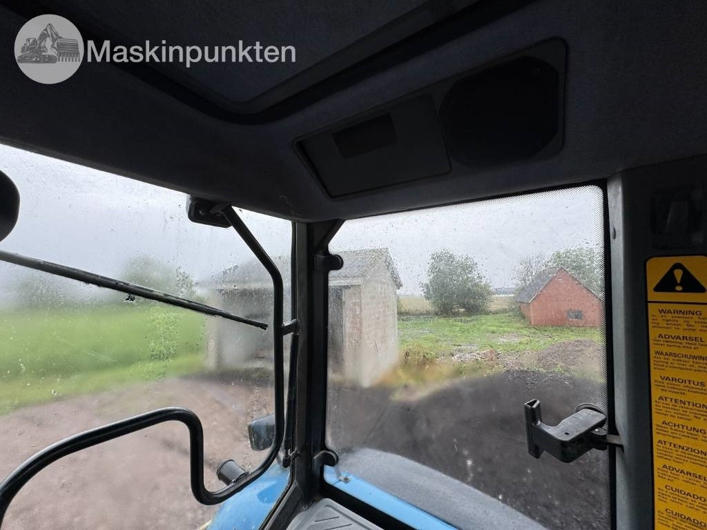 Трактор New Holland 8560: фото 37