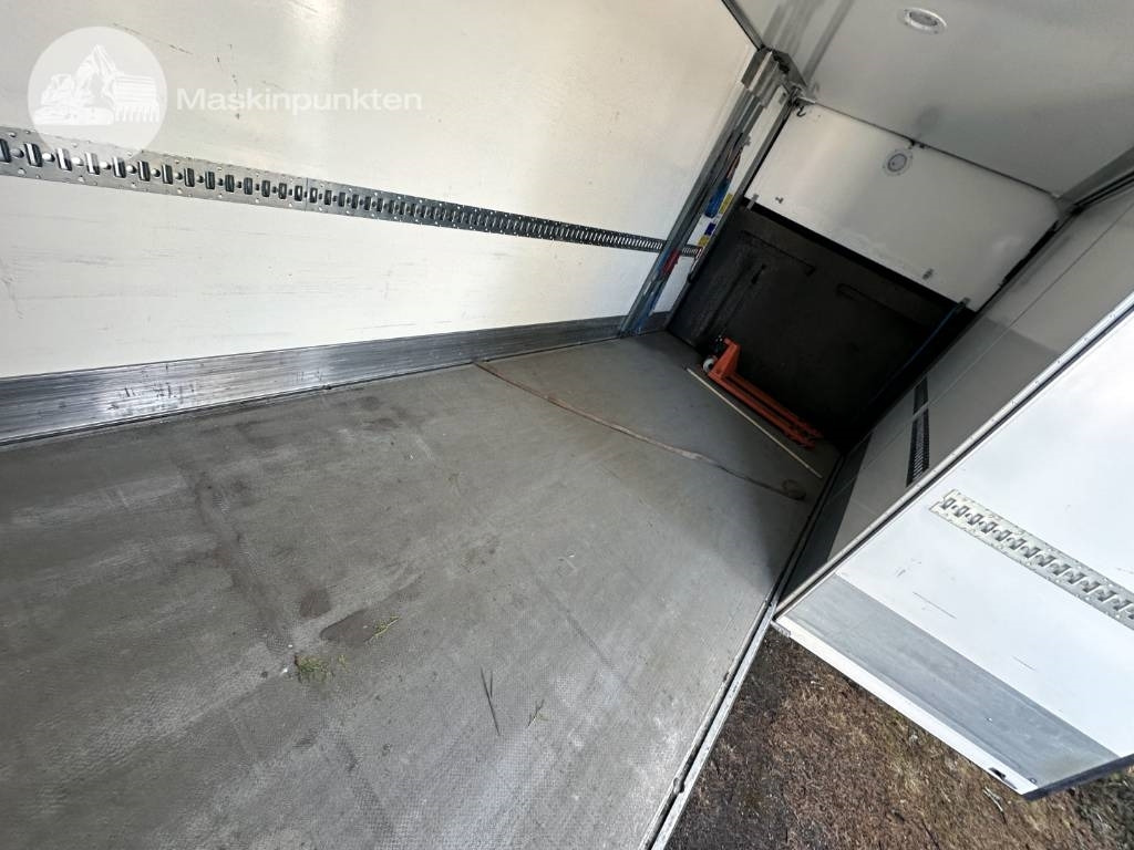 Вантажівка з закритим кузовом Scania P 250: фото 29