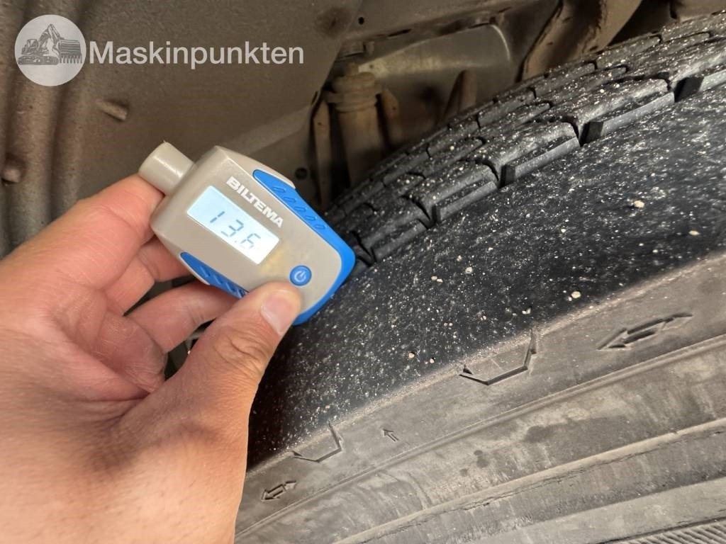 Scania P 320 - Вантажівка з закритим кузовом: фото 5 Scania P 320 - Вантажівка з закритим кузовом: фото 5