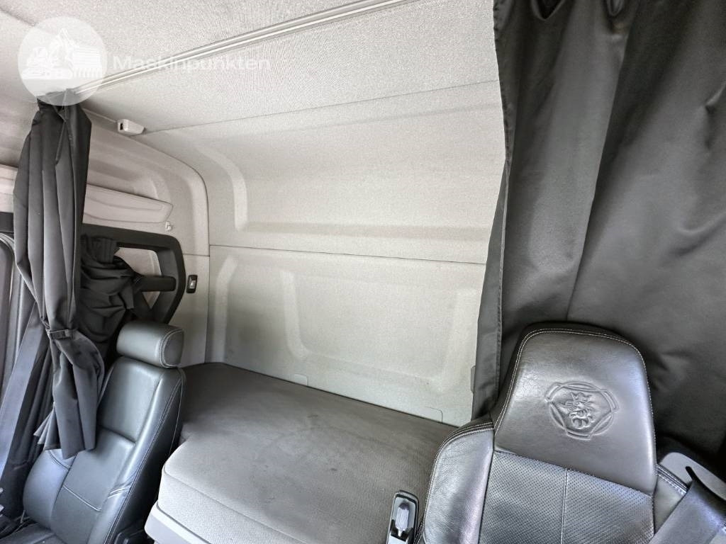 Вантажівка з закритим кузовом Scania R 520: фото 16