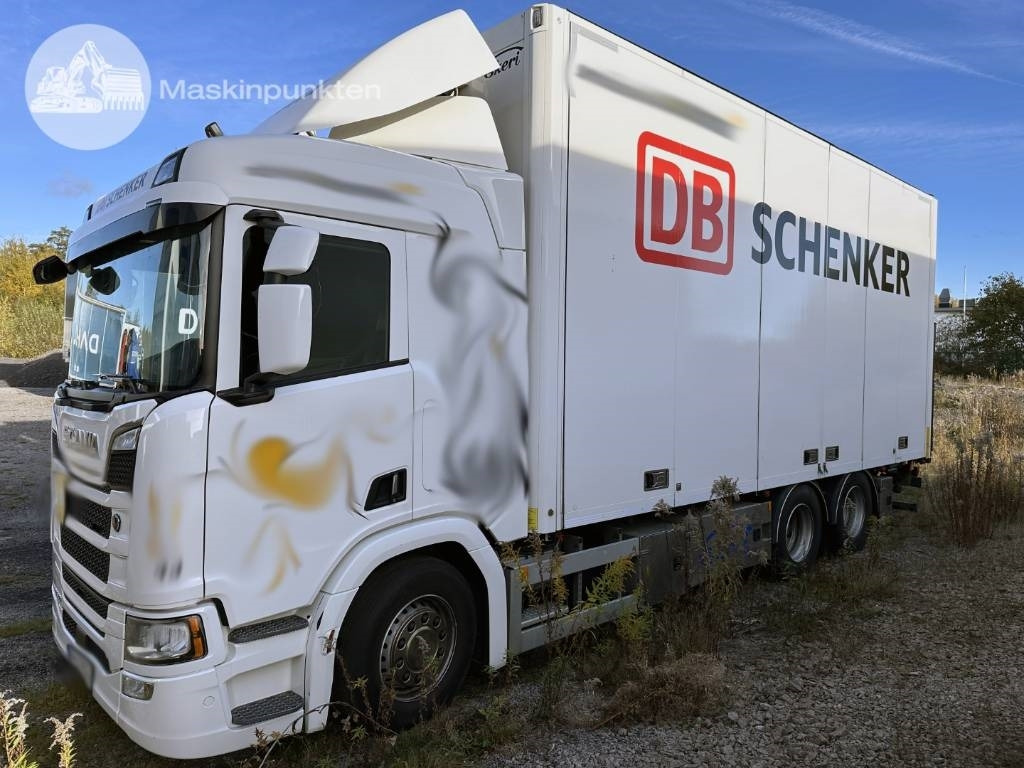 Scania R 580 - Вантажівка з закритим кузовом: фото 1 Scania R 580 - Вантажівка з закритим кузовом: фото 1