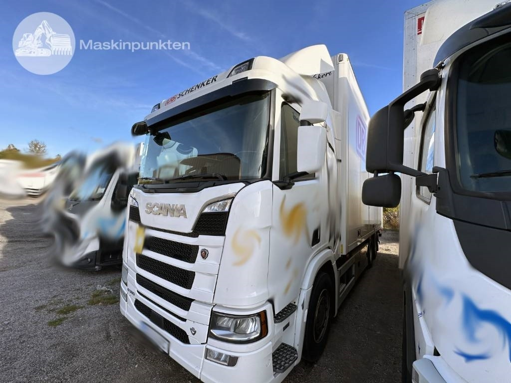 Scania R 580 - Вантажівка з закритим кузовом: фото 4 Scania R 580 - Вантажівка з закритим кузовом: фото 4