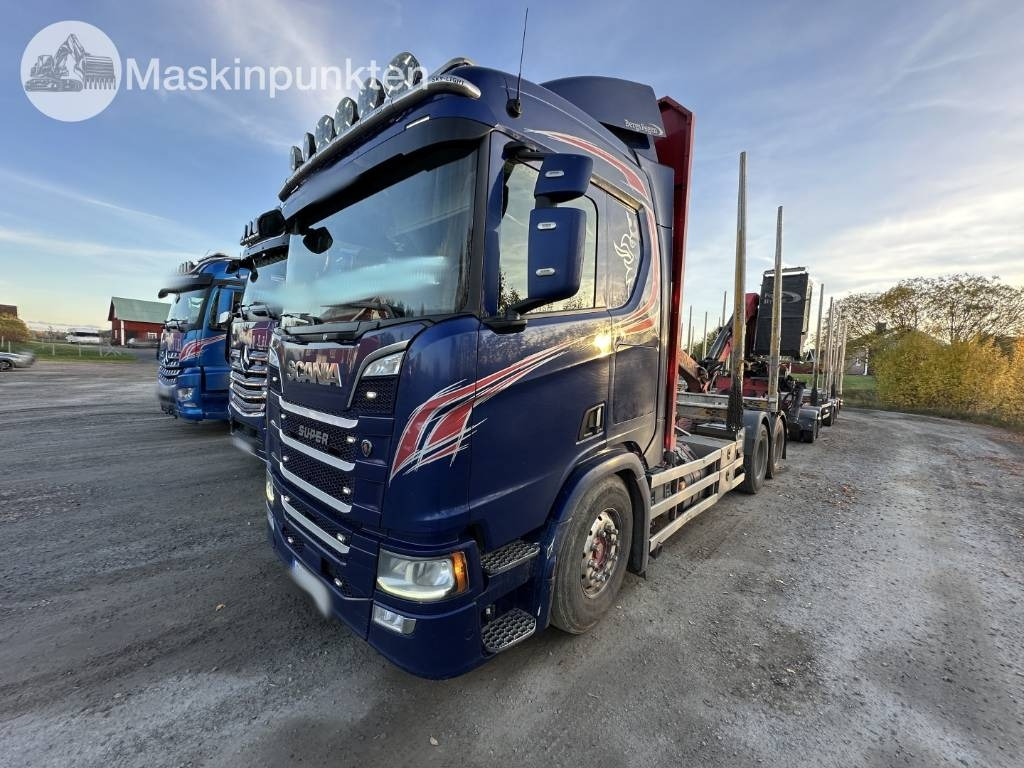 Scania R 580 timmerbil med kran - Лісовоз: фото 1 Scania R 580 timmerbil med kran - Лісовоз: фото 1
