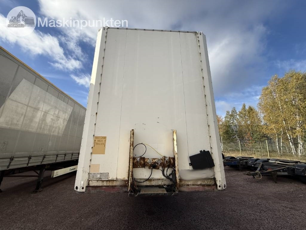 Schmitz SKO 24 - Закритий кузов напівпричіп: фото 2 Schmitz SKO 24 - Закритий кузов напівпричіп: фото 2