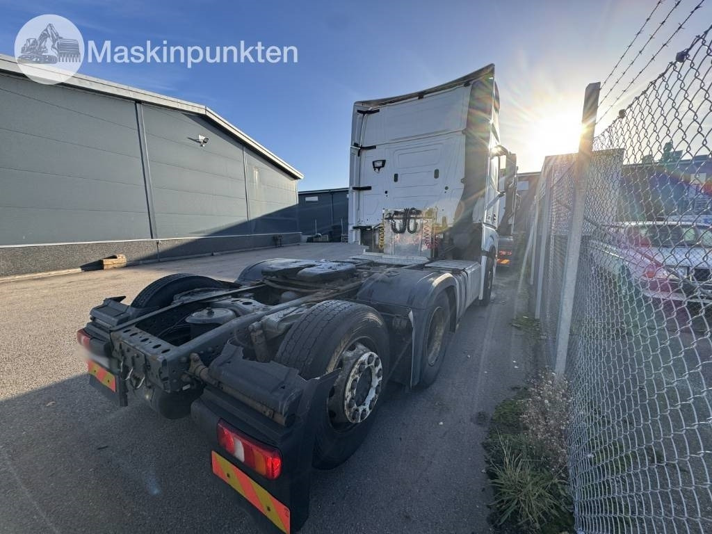 Mercedes-Benz Actros 963-4-C - Тягач: фото 3 Mercedes-Benz Actros 963-4-C - Тягач: фото 3