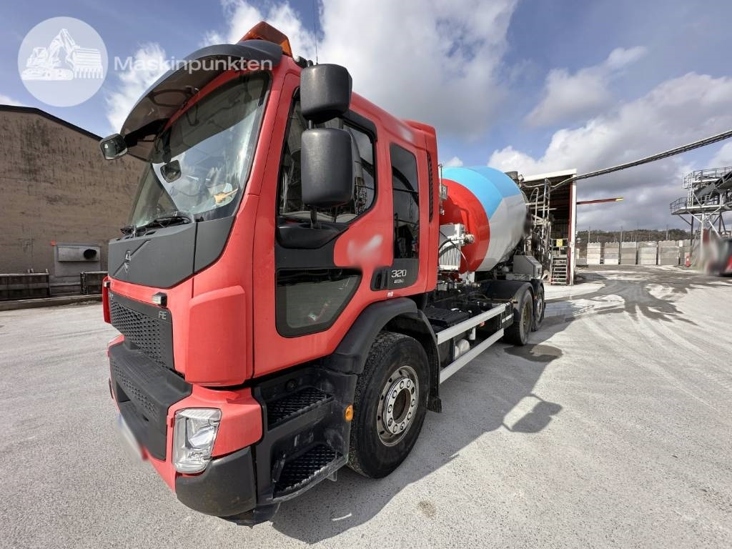 Volvo FE 320 - Автобетонозмішувач: фото 1 Volvo FE 320 - Автобетонозмішувач: фото 1