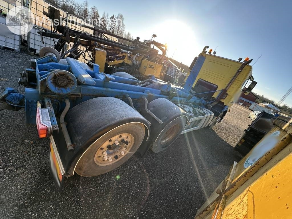 Volvo FH 12 - Гаковий мультиліфт вантажівка: фото 4 Volvo FH 12 - Гаковий мультиліфт вантажівка: фото 4