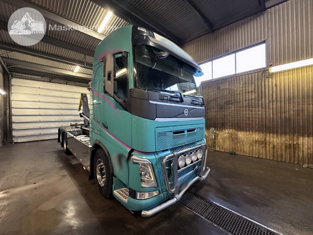 Volvo FH 13 500 - Гаковий мультиліфт вантажівка: фото 4 Volvo FH 13 500 - Гаковий мультиліфт вантажівка: фото 4