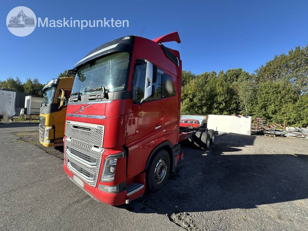 Volvo FH 16 - Вантажівка шасі: фото 1 Volvo FH 16 - Вантажівка шасі: фото 1
