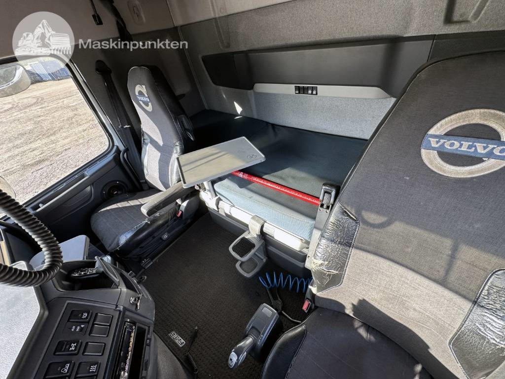 Гаковий мультиліфт вантажівка Volvo FH 500: фото 15 Гаковий мультиліфт вантажівка Volvo FH 500: фото 15