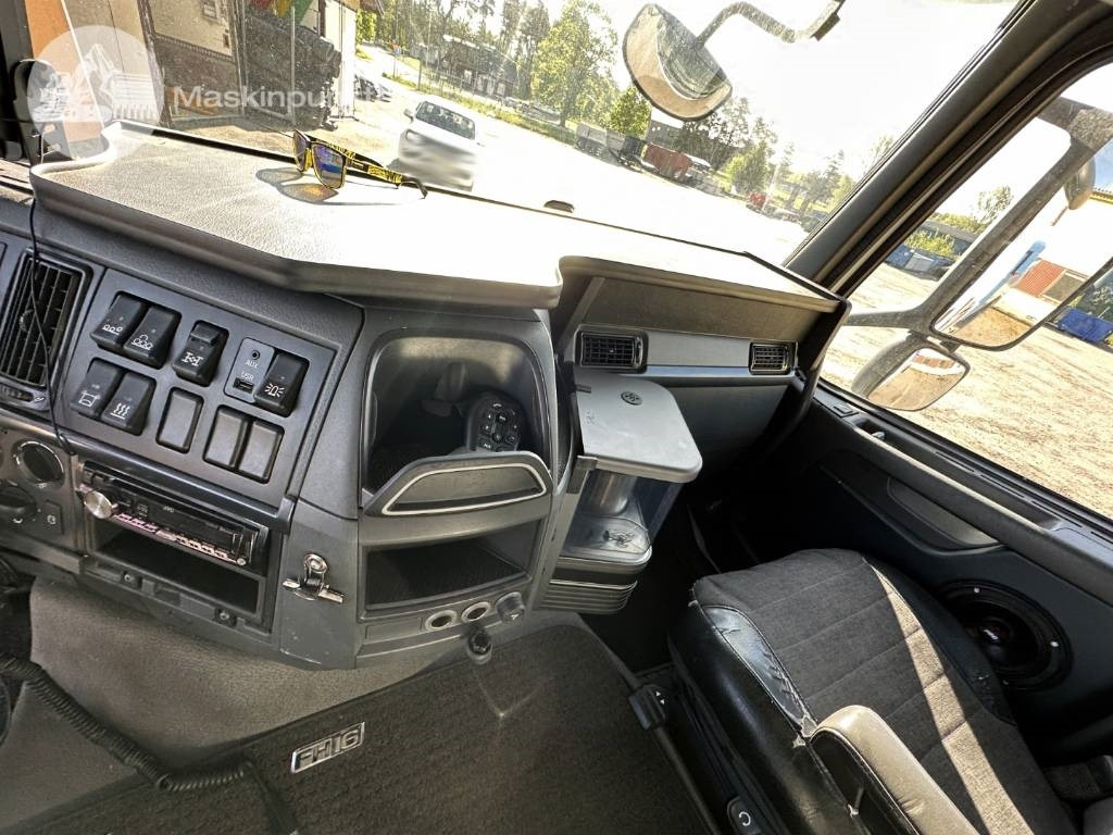 Гаковий мультиліфт вантажівка Volvo FH 500: фото 30 Гаковий мультиліфт вантажівка Volvo FH 500: фото 30