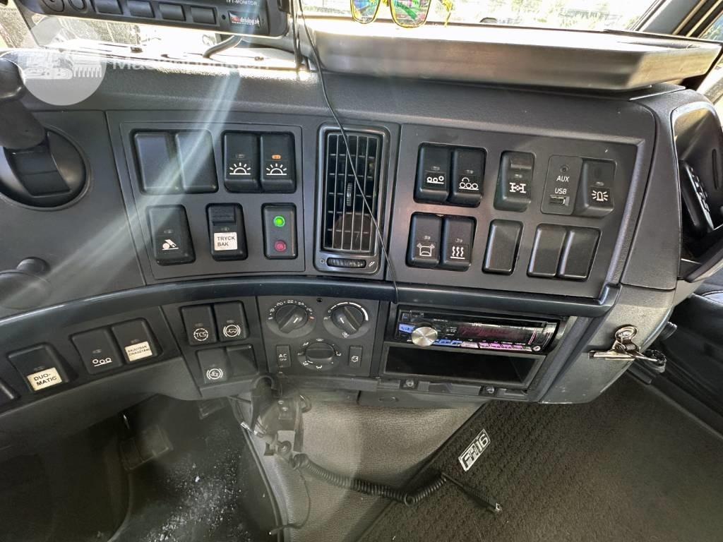 Гаковий мультиліфт вантажівка Volvo FH 500: фото 29 Гаковий мультиліфт вантажівка Volvo FH 500: фото 29