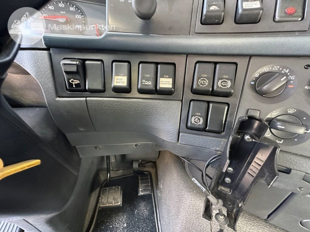 Гаковий мультиліфт вантажівка Volvo FH 500: фото 28 Гаковий мультиліфт вантажівка Volvo FH 500: фото 28