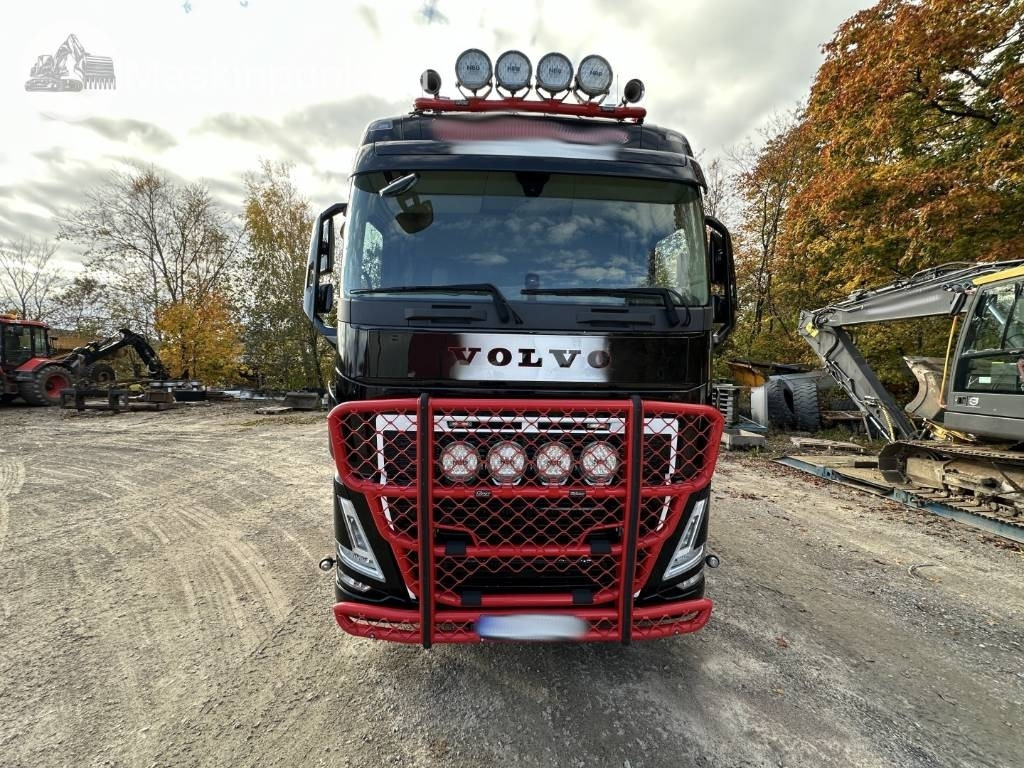 Volvo FH 64 R Timmerbil med kran - Лісовоз: фото 2 Volvo FH 64 R Timmerbil med kran - Лісовоз: фото 2