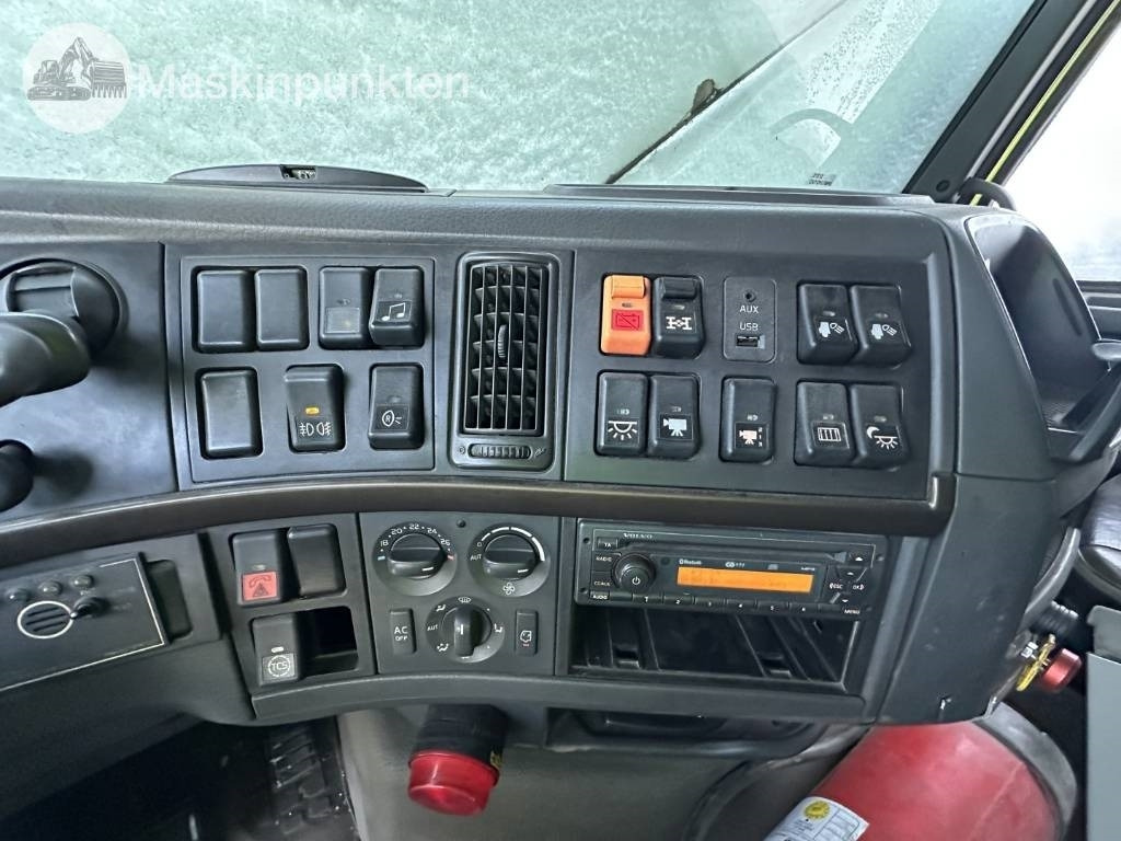 Самоскид вантажівка Volvo FH 700 bergbil: фото 20