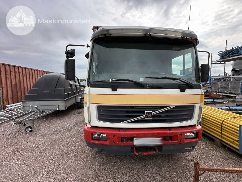 Volvo FL 6 - Вантажівка з закритим кузовом: фото 2 Volvo FL 6 - Вантажівка з закритим кузовом: фото 2