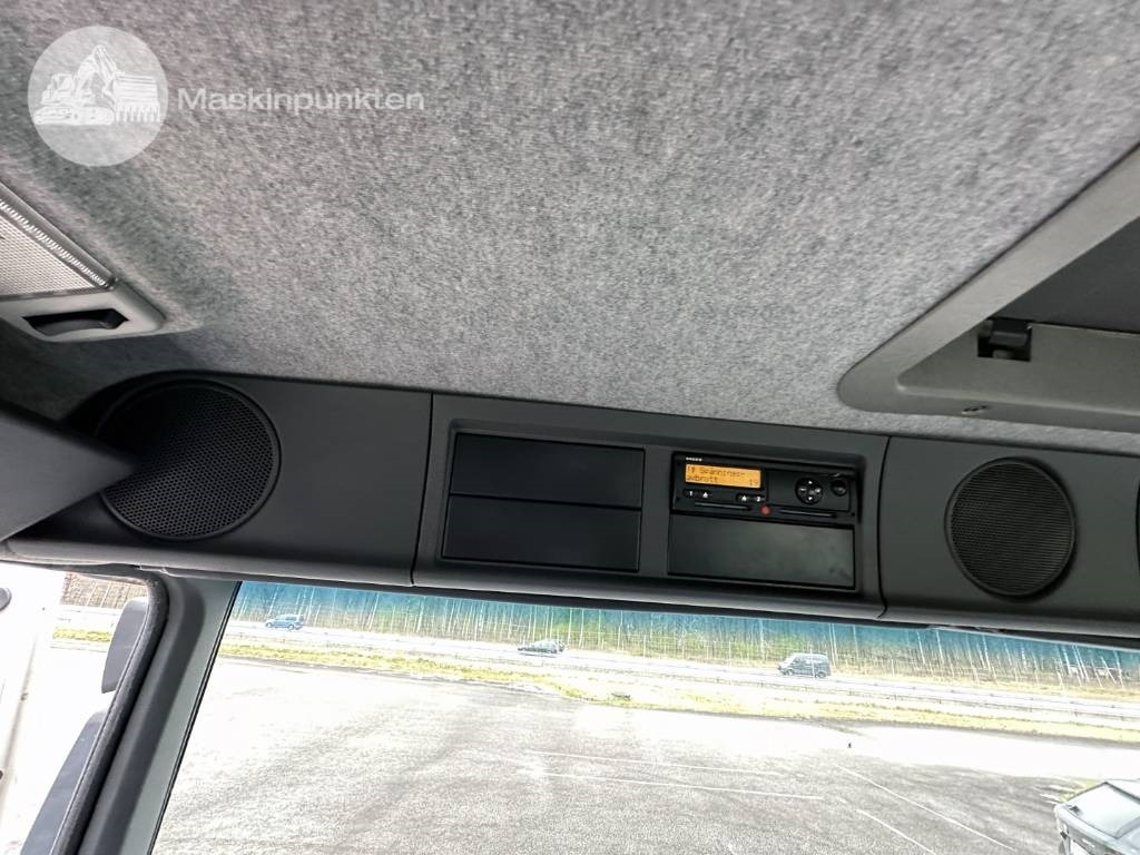 Вантажівка з закритим кузовом Volvo FL 612: фото 18