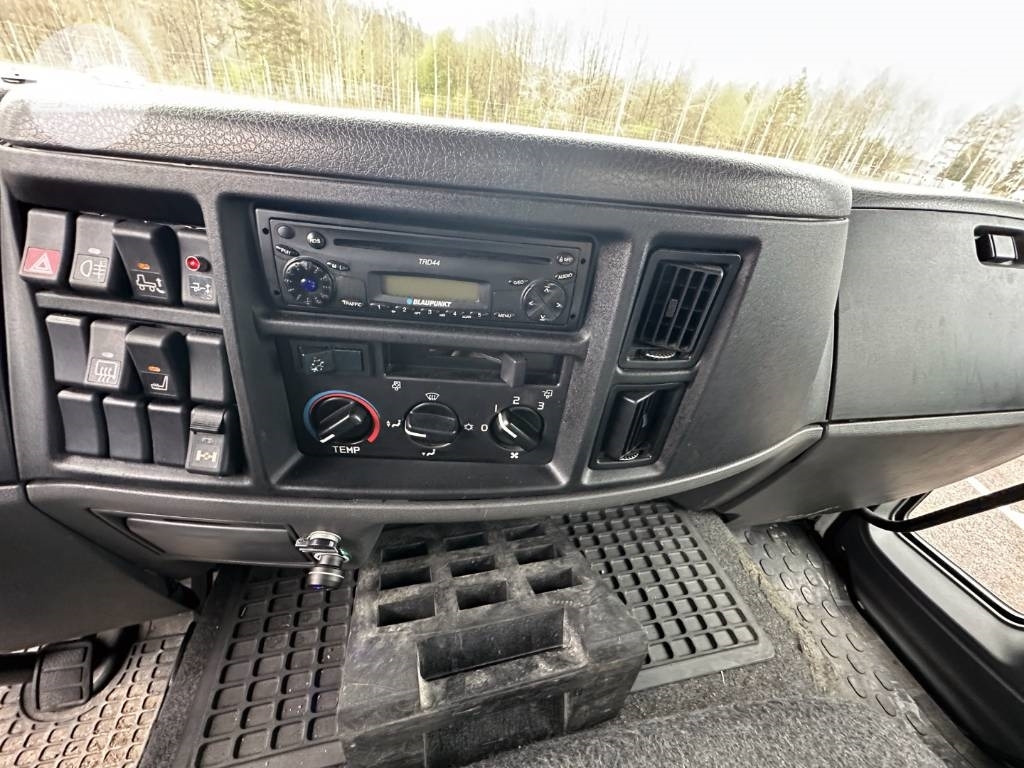 Вантажівка з закритим кузовом Volvo FL 612: фото 24