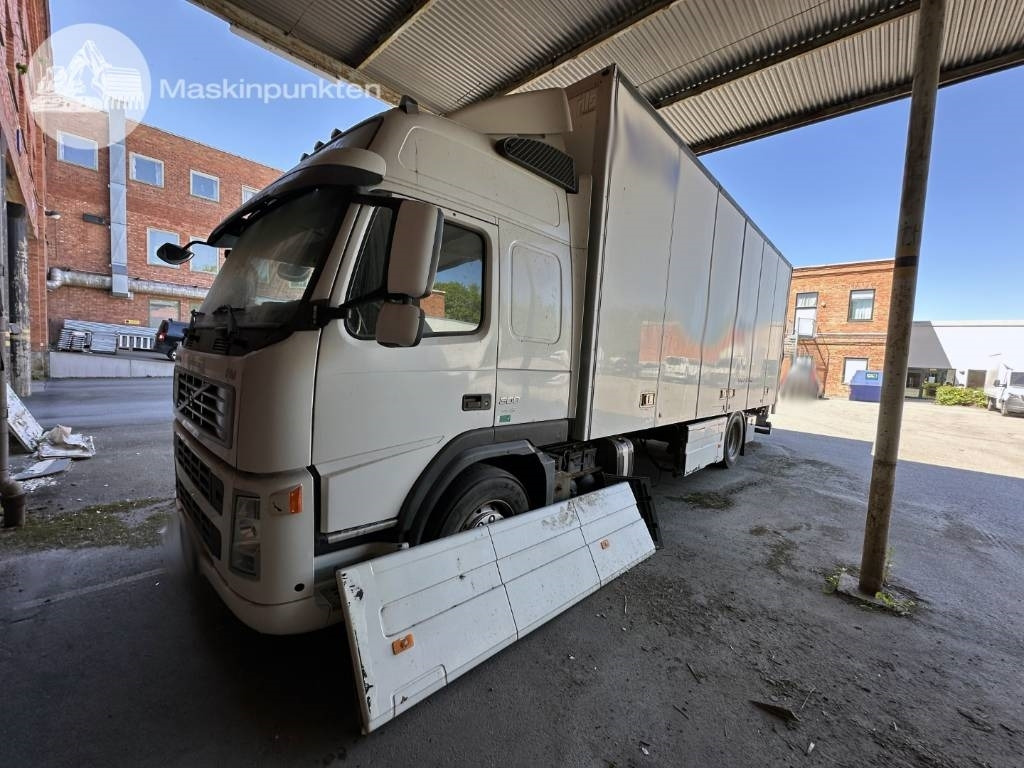 Volvo FM 300 - Вантажівка з закритим кузовом: фото 4 Volvo FM 300 - Вантажівка з закритим кузовом: фото 4