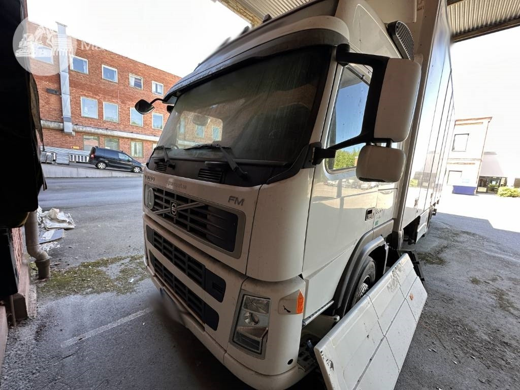 Volvo FM 300 - Вантажівка з закритим кузовом: фото 3 Volvo FM 300 - Вантажівка з закритим кузовом: фото 3