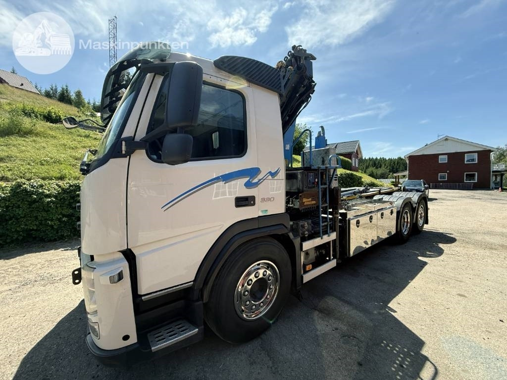 Volvo FM 330 - Вантажівка з маніпулятором: фото 1 Volvo FM 330 - Вантажівка з маніпулятором: фото 1