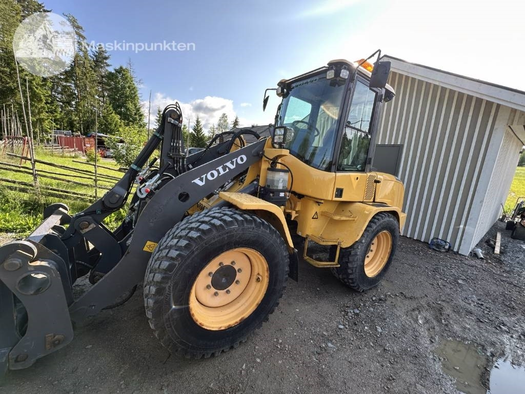 Volvo L 35 G - Колісний навантажувач: фото 1 Volvo L 35 G - Колісний навантажувач: фото 1