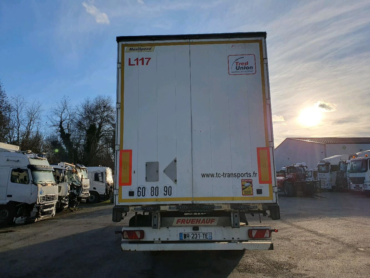 FRUEHAUF SEMI SAVOYARDE FST4FC - Тентований напівпричіп: фото 5 FRUEHAUF SEMI SAVOYARDE FST4FC - Тентований напівпричіп: фото 5