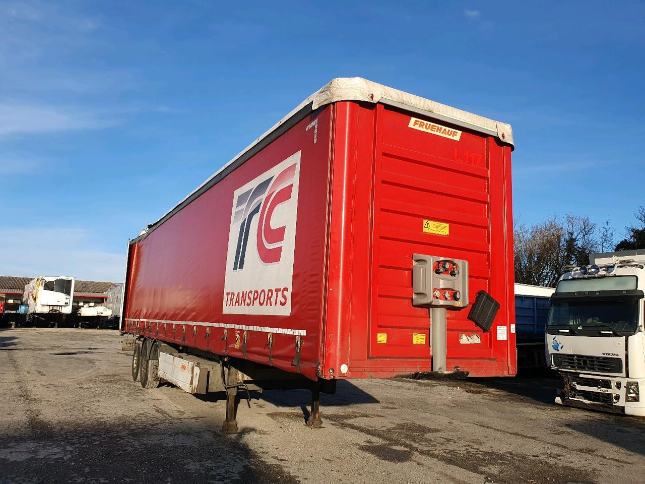 FRUEHAUF SEMI SAVOYARDE FST4FC - Тентований напівпричіп: фото 1 FRUEHAUF SEMI SAVOYARDE FST4FC - Тентований напівпричіп: фото 1