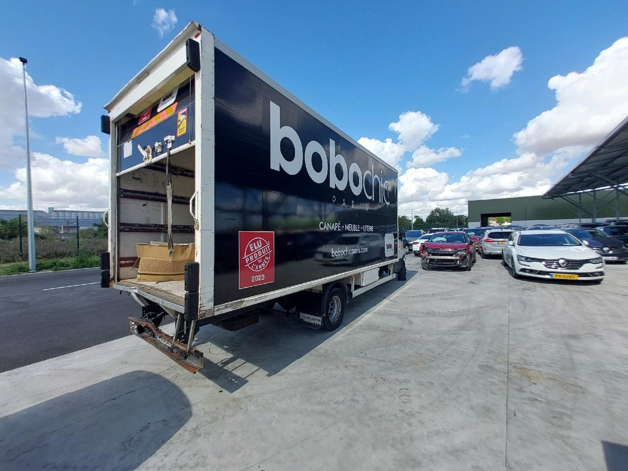 IVECO PORTEUR 65C14N - Фургон з закритим кузовом: фото 4 IVECO PORTEUR 65C14N - Фургон з закритим кузовом: фото 4