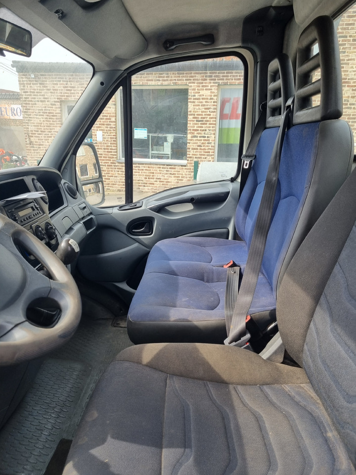 IVECO DAILY 35C18 - Тягач: фото 5 IVECO DAILY 35C18 - Тягач: фото 5