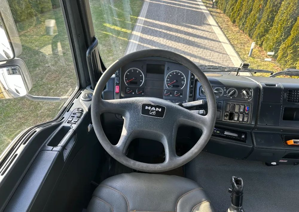 Вантажівка з маніпулятором, Бортова вантажівка/ Платформа MAN TGA 24.410 6x4 HIAB MANUAL: фото 13