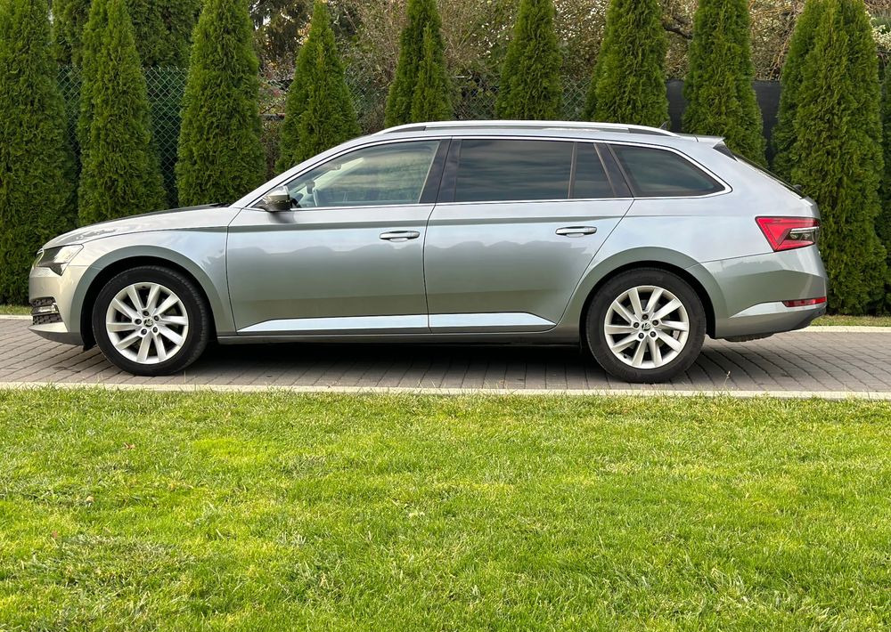 Skoda Superb 2.0 TDI SCR Style DSG - Універсал: фото 4 Skoda Superb 2.0 TDI SCR Style DSG - Універсал: фото 4