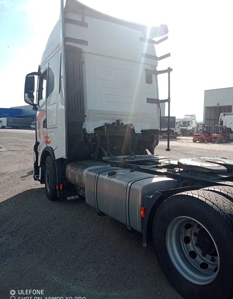 Iveco S-WAY 530 RETARDER USZKODZONY - Тягач: фото 4 Iveco S-WAY 530 RETARDER USZKODZONY - Тягач: фото 4