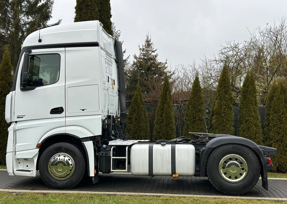Mercedes-Benz ACTROS 1845 EURO 5 HYDRAILIKA - Тягач: фото 4 Mercedes-Benz ACTROS 1845 EURO 5 HYDRAILIKA - Тягач: фото 4