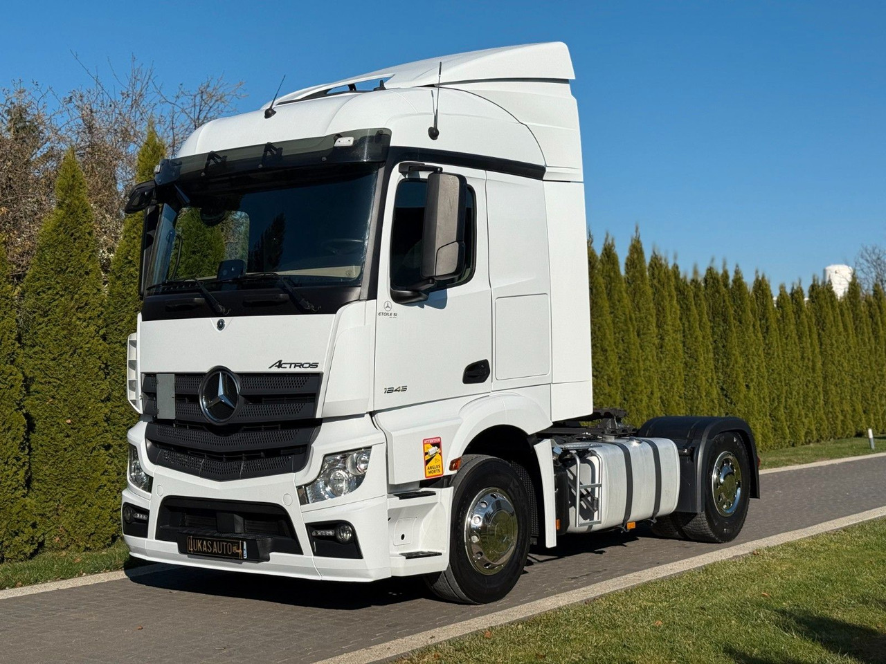 Тягач Mercedes-Benz ACTROS 1845: фото 1