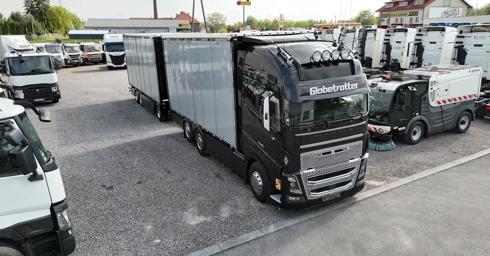Volvo FH16 660 HP TANDEM 6x2 LIMITED EDITION - Тентована вантажівка: фото 1 Volvo FH16 660 HP TANDEM 6x2 LIMITED EDITION - Тентована вантажівка: фото 1
