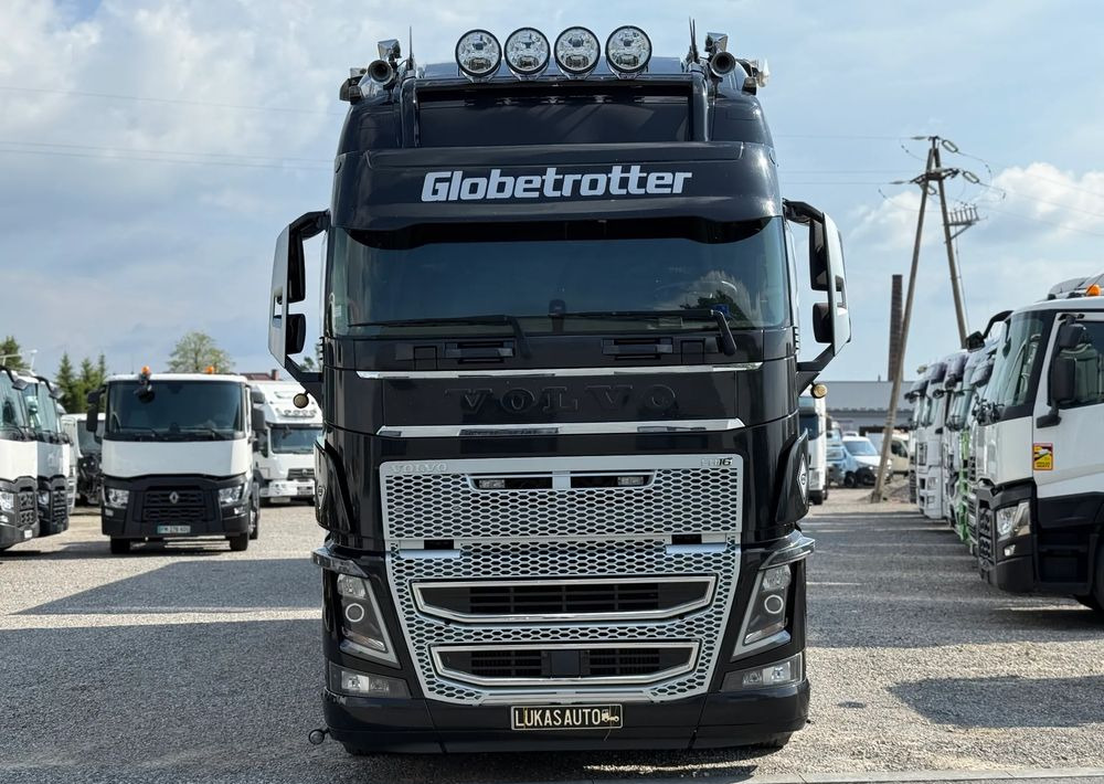 Volvo FH16 660 HP TANDEM 6x2 LIMITED EDITION - Тентована вантажівка: фото 2 Volvo FH16 660 HP TANDEM 6x2 LIMITED EDITION - Тентована вантажівка: фото 2