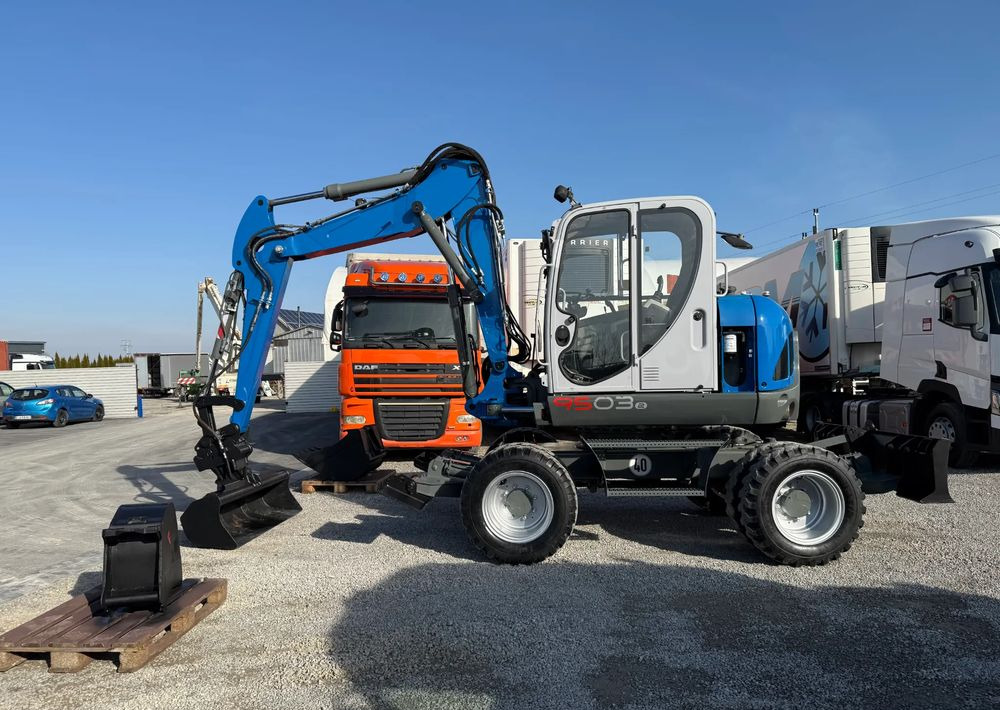 Wacker Neuson 9503-2 TRZY ŁYŻKI - Колісний екскаватор: фото 4 Wacker Neuson 9503-2 TRZY ŁYŻKI - Колісний екскаватор: фото 4