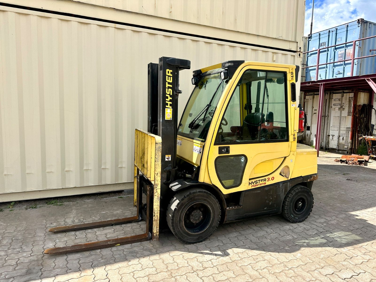 Hyster H3.0FT / Diesel / Triplex / Ex Armee - Дизельний навантажувач: фото 1 Hyster H3.0FT / Diesel / Triplex / Ex Armee - Дизельний навантажувач: фото 1