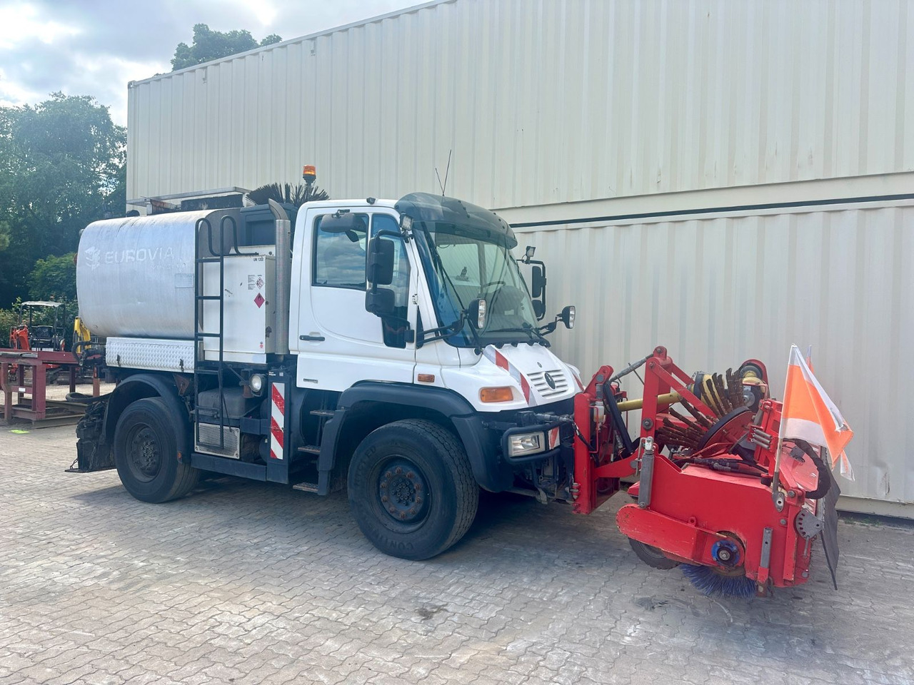Unimog U400 Schäfer-Technic Bitum/Asphalt / TÜV 02/2026 - Асфальтоукладальна машина: фото 4 Unimog U400 Schäfer-Technic Bitum/Asphalt / TÜV 02/2026 - Асфальтоукладальна машина: фото 4