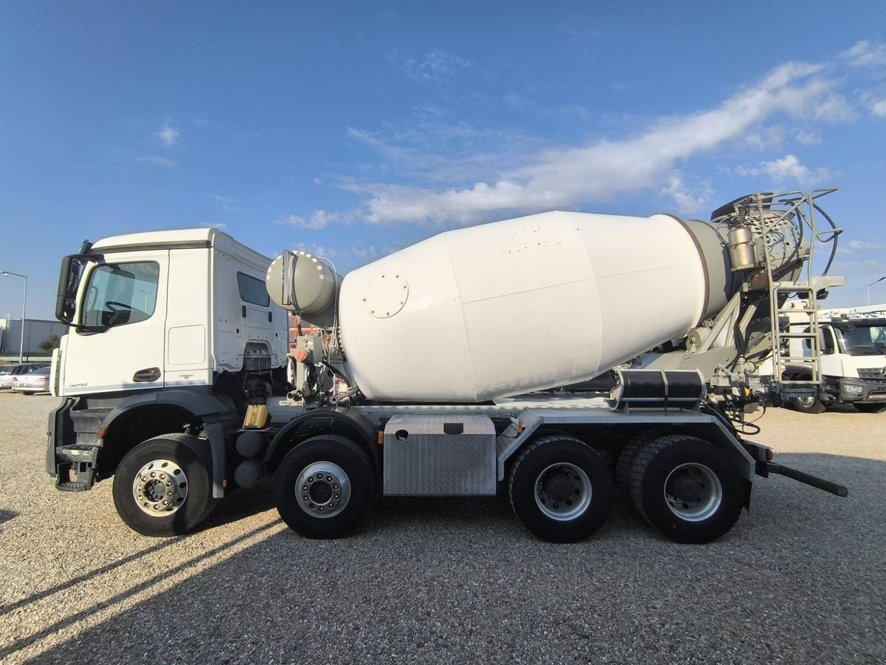 MERCEDES-BENZ AROCS 3242 CIFA 9M3 - Автобетонозмішувач: фото 4 MERCEDES-BENZ AROCS 3242 CIFA 9M3 - Автобетонозмішувач: фото 4