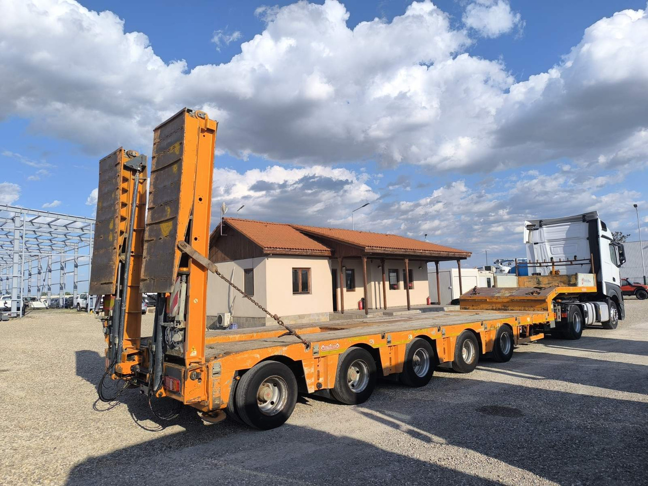 NOOTEBOOM MCO-85-05V - Низькорамна платформа напівпричіп: фото 5 NOOTEBOOM MCO-85-05V - Низькорамна платформа напівпричіп: фото 5